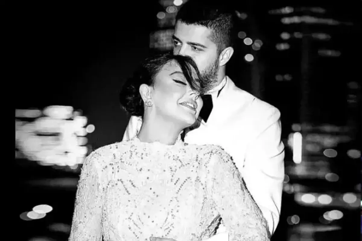 ebru gundes ve murat ozdemir bosandi 71r7PfW3