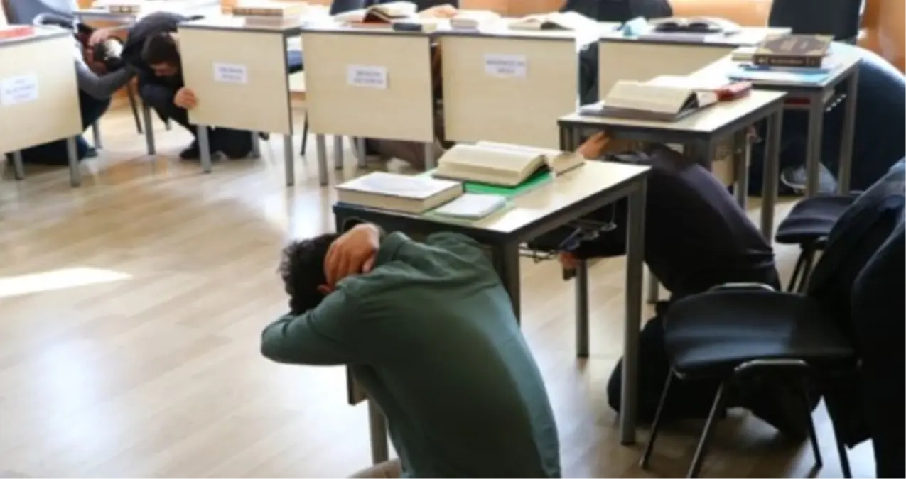 13 ekim okullarda deprem tatbikati saat kacta yapilacak okullarda deprem tatbikati nasil yapilacak KFdUcAdc.jpg