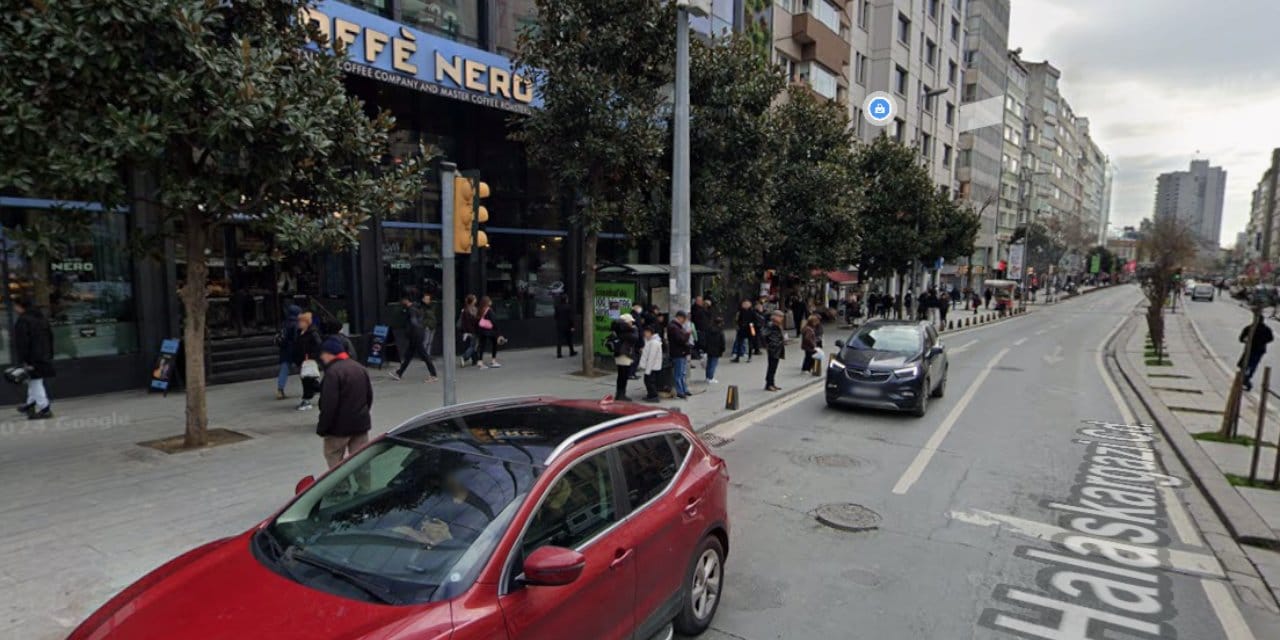 Pangaltı otobüs durağının Google Maps'ten alınan temsili bir görüntüsü