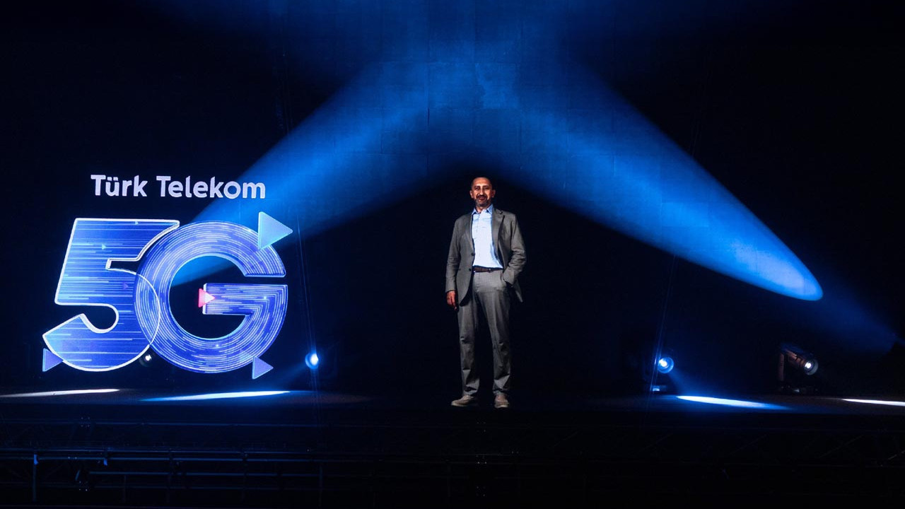 turk telekom 5g ihalesi oncesinde hologramli basin toplantisi duzenledi ijTxKAkK.jpg