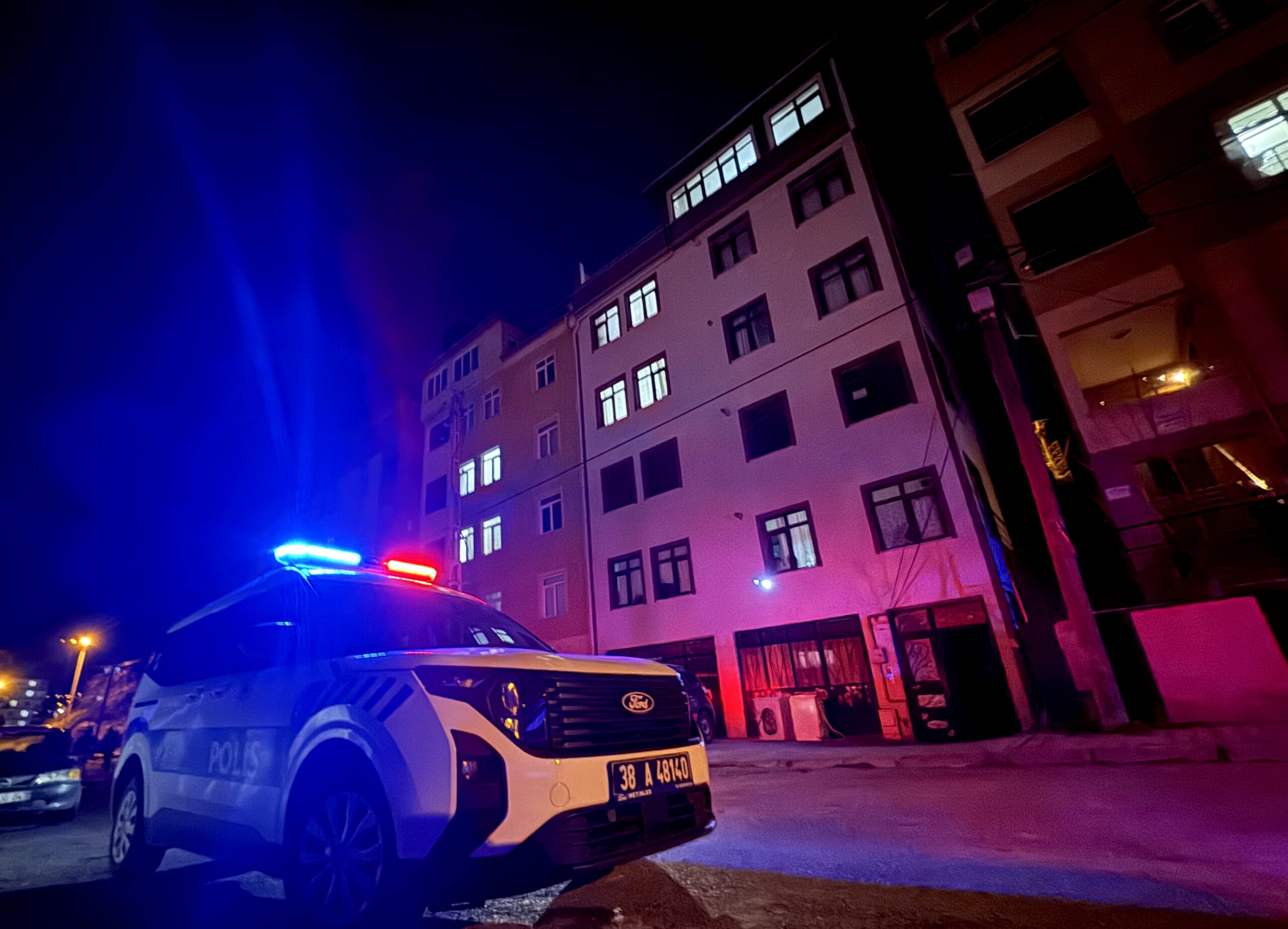 Kayseri’de bir kadın tartıştığı erkek arkadaşını bıçaklayarak öldürdü