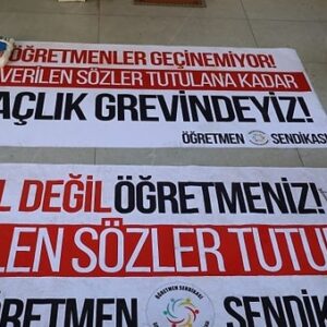 Öğretmenler Açlık Greviyle Taleplerini Duyurmaya Çalışıyorlar